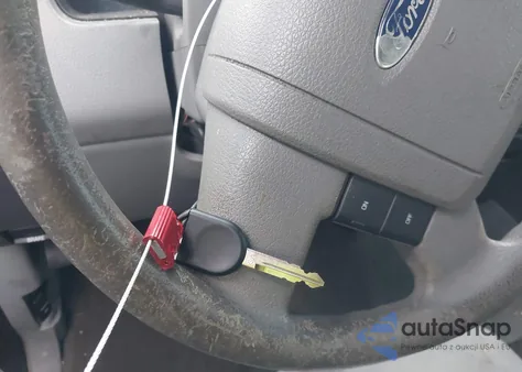 2007 Ford F-150 Xlt из США, поврежденный, VIN 1FTRW12W77KC84982